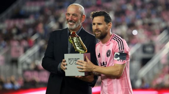 Messi, peraih Sepatu Emas, cetak dua gol, bawa Miami menang di babak playoff