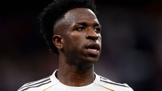 Vinícius Júnior meminta maaf kepada fans Real Madrid setelah bereaksi buruk.