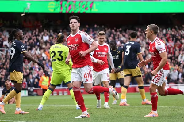 Rice dan Saka cetak gol saat Arsenal raih kemenangan nyaman atas West Ham